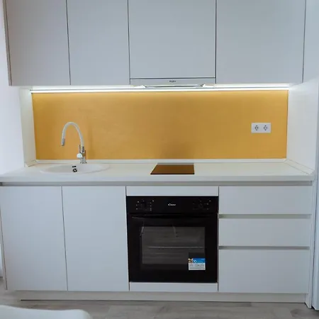 Goldenlux Apartments Oradea Exterior foto