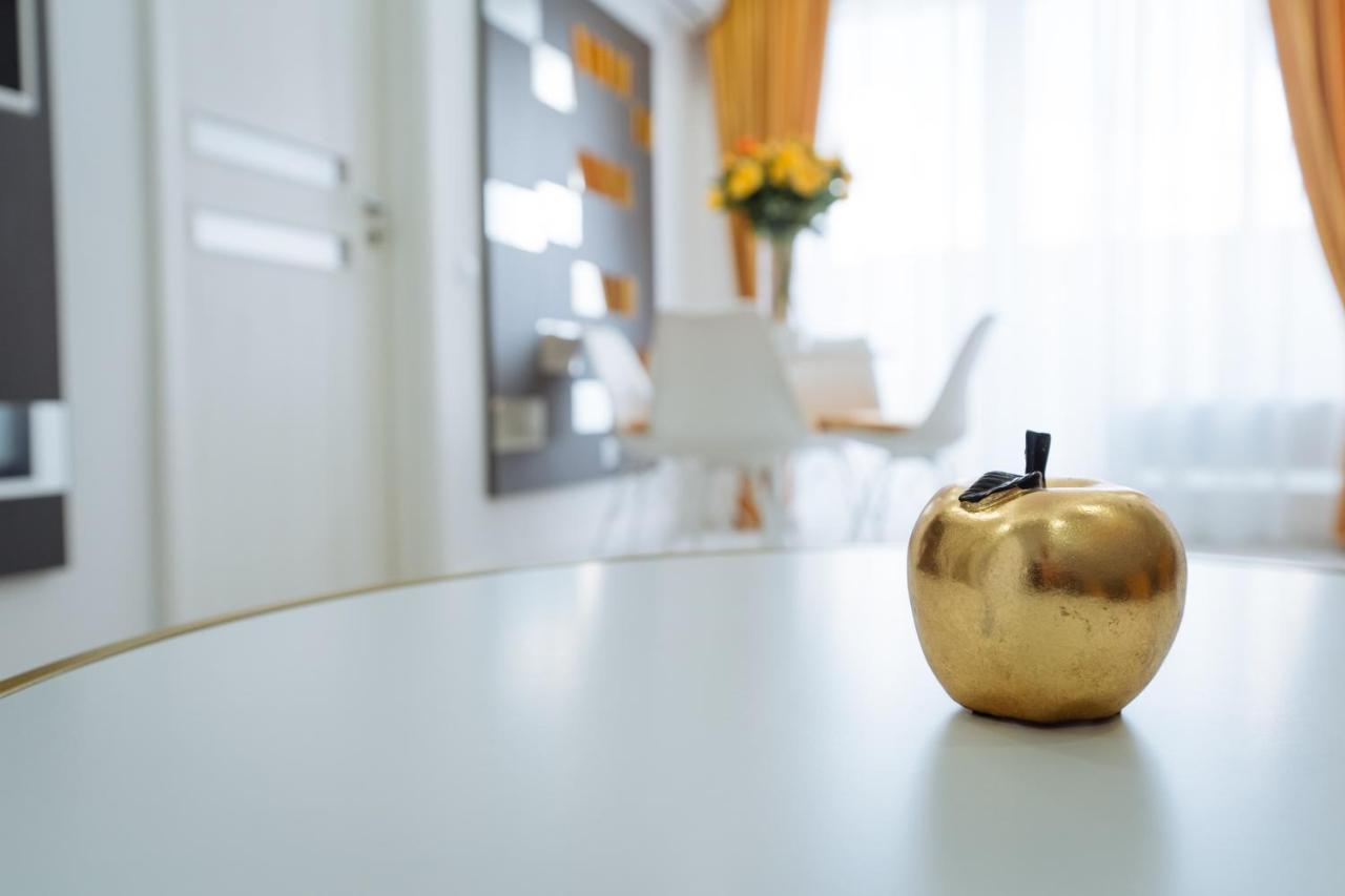 Apartment Goldenlux